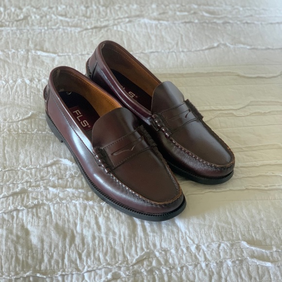moc toe penny loafer